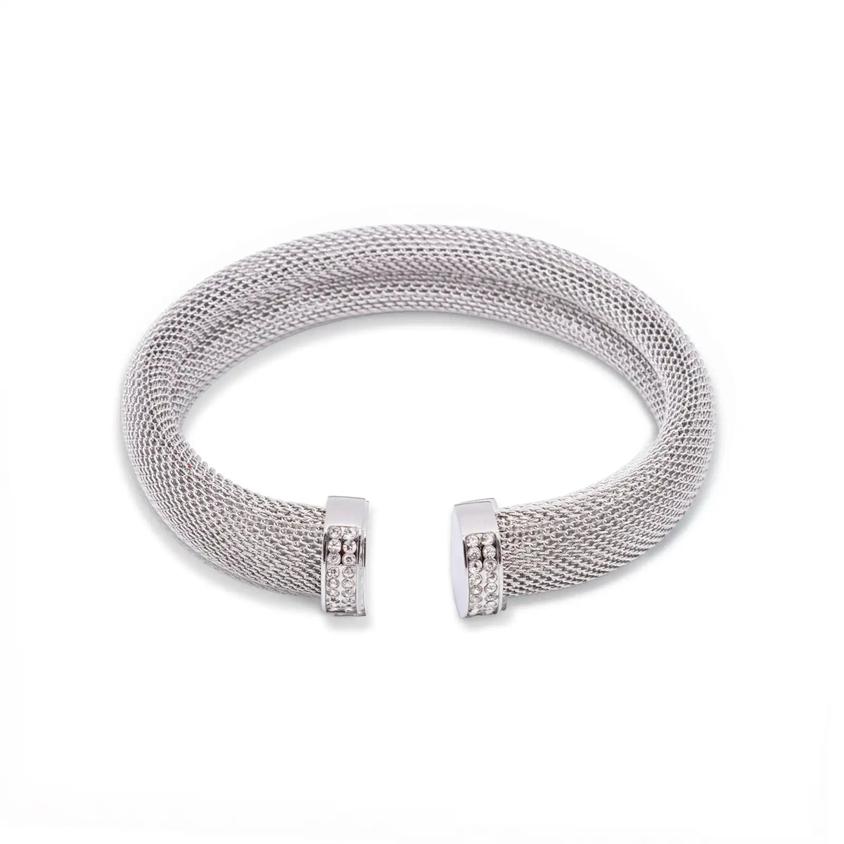 Armreif silberfarben – zeitloser Armschmuck trifft auf modernen Style