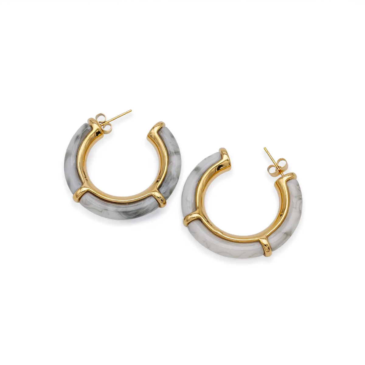 Creolen goldfarben mit Acetat – leichter Glanz, klare Form