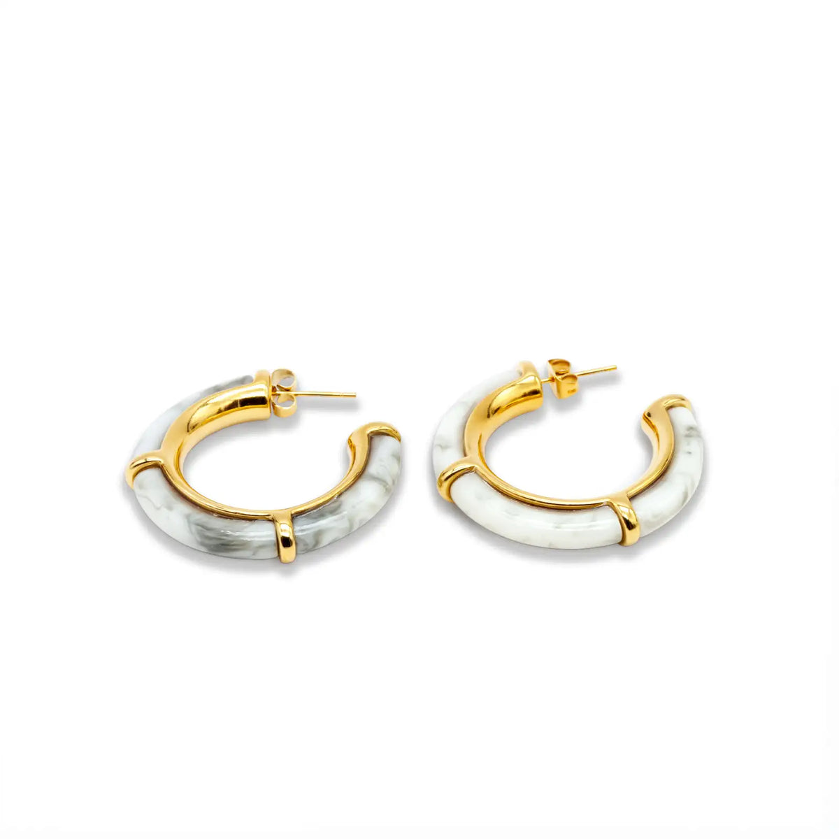 Creolen goldfarben mit Acetat – leichter Glanz, klare Form